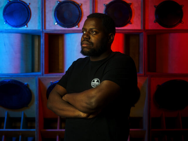 Black District Presspic3